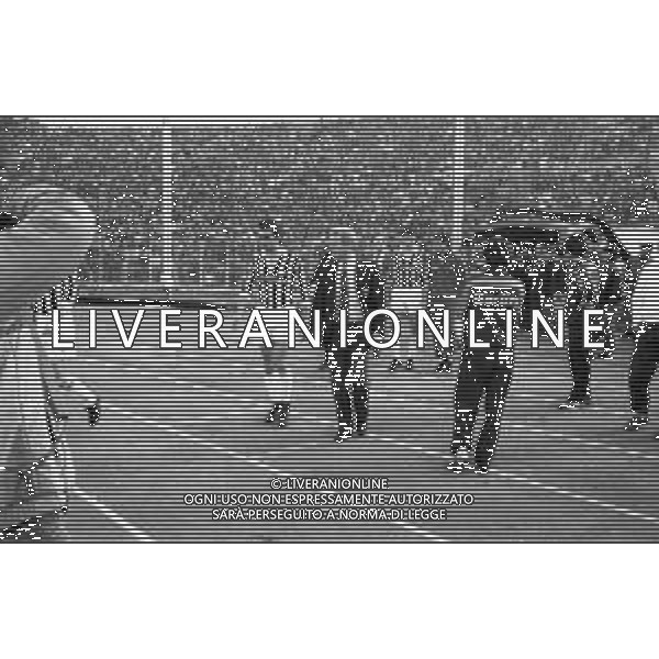 NEG- RETROSPETTIVA GIOVANNI TRAPATTONI ALLENATORE JUVENTUS NELLA FOTO GIOVANNI TRAPATTONI CON IL CALCIATORE MASSIMO MAURO NELL’ANNO 1985-1986 AG ALDO LIVERANI SAS