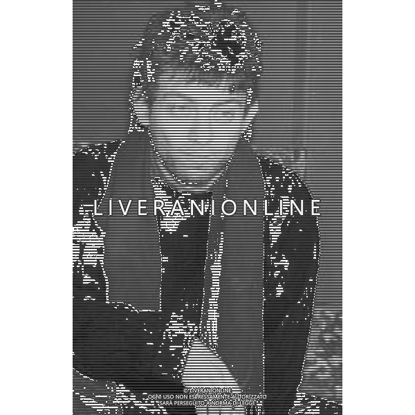 Neg- RETROSPETTIVA PAOLO ROSSI ATTORE E COMICO NELLA FOTO PAOLO ROSSI A MILANO TERRAZZA MARTINI NELL’ANNO 1987 AG ALDO LIVERANI SAS