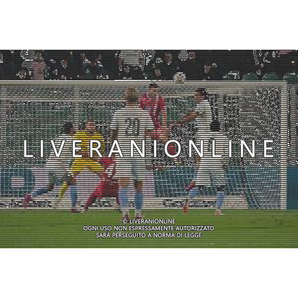 Palermo, Italia, 28 ottobre 2025. Stadio Renzo Barbera, Palermo vs Monza, match valido per il campionato di Serie B 2025/2026. Nella foto: Tommaso Augello (Palermo FC) Palemro vs Monza ©FEDERICO SERRA - AGENZIA ALDO LIVERANI SAS