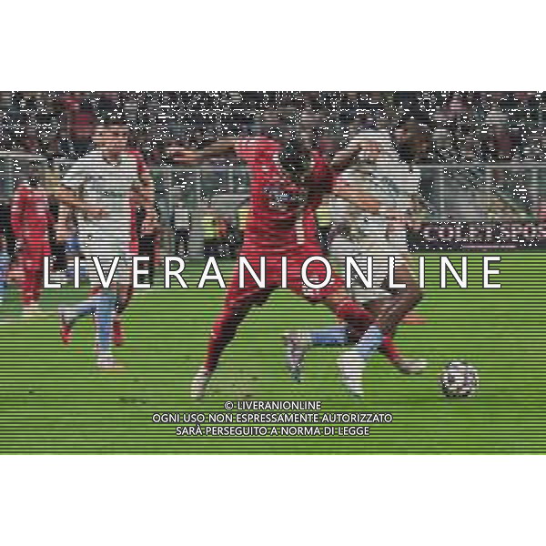 Palermo, Italia, 28 ottobre 2025. Stadio Renzo Barbera, Palermo vs Monza, match valido per il campionato di Serie B 2025/2026. Nella foto: Aljaz Strajnar (Monza) e Salim Diakite\' (Palermo FC) ©FEDERICO SERRA - AGENZIA ALDO LIVERANI SAS