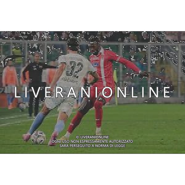 Palermo, Italia, 28 ottobre 2025. Stadio Renzo Barbera, Palermo vs Monza, match valido per il campionato di Serie B 2025/2026. Nella foto: Pietro Ceccaroni (Palermo FC) e Keita Balde’ (Monza) ©FEDERICO SERRA - AGENZIA ALDO LIVERANI SAS