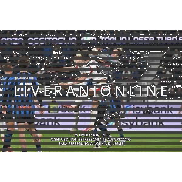 Atalanta vs Milan nella foto mischia in area Atalanta Bergamo 28-10-2025 New Balance Arena - Stadio di Bergamo Atalanta vs Milan Campionato Serie A Enilive - 9a giornata foto Roberto Garavaglia/Agenzia Aldo Liverani sas