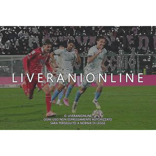 Palermo, Italia, 28 ottobre 2025. Stadio Renzo Barbera, Palermo vs Monza, match valido per il campionato di Serie B 2025/2026. Nella foto: Andrea Colpani (Monza) e Patryk Peda (Palermo FC) ©FEDERICO SERRA - AGENZIA ALDO LIVERANI SAS