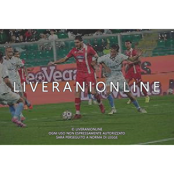Palermo, Italia, 28 ottobre 2025. Stadio Renzo Barbera, Palermo vs Monza, match valido per il campionato di Serie B 2025/2026. Nella foto: Paulo Azzi (Monza) e Patryk Peda (Palermo FC) ©FEDERICO SERRA - AGENZIA ALDO LIVERANI SAS