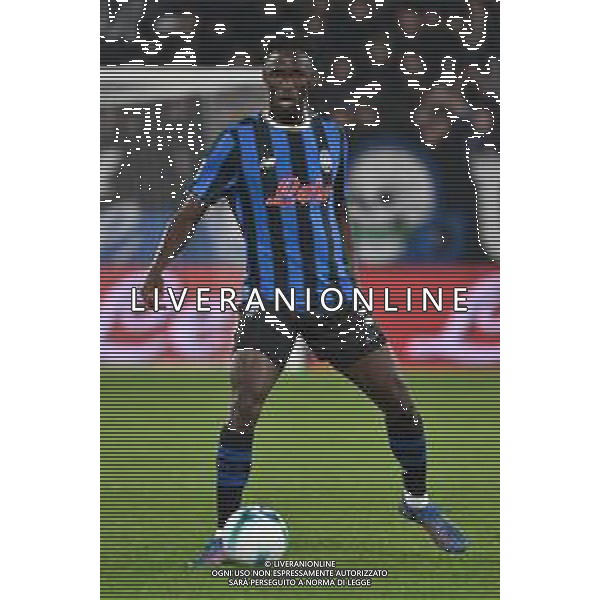 Atalanta vs Milan nella foto Odilon Kossounou (Atalanta) Bergamo 28-10-2025 New Balance Arena - Stadio di Bergamo Atalanta vs Milan Campionato Serie A Enilive - 9a giornata foto Roberto Garavaglia/Agenzia Aldo Liverani sas
