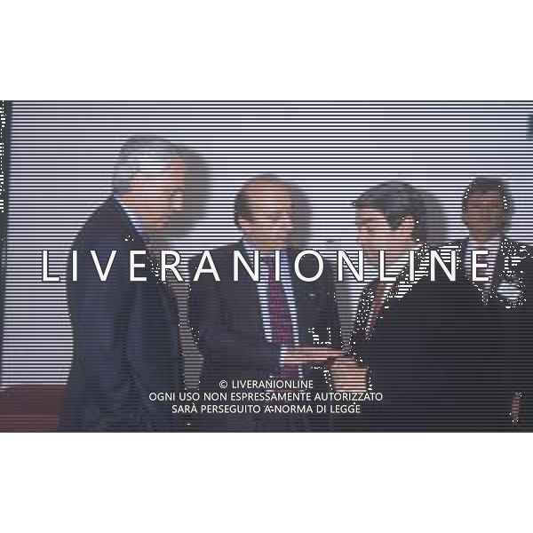 DIAP-RETROSPETTIVA ALDO SPINELLI PRESIDENTE GENOA CALCIO NELLA FOTO ALDO SPINELLI PRESIDENTE DEL GENOA CALCIO NELL\'ANNO 1993-1994 CON LUCIANO MOGGI E ROBERTO BETTEGA AG ALDO LIVERANI SAS