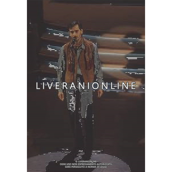 DIAP-RETROSPETTIVA NINO BUONOCORE CANTANTE NELLA FOTO NINO BUONOCORE A SANREMO NELL\'ANNO 1993 AG ALDO LIVERANI SAS