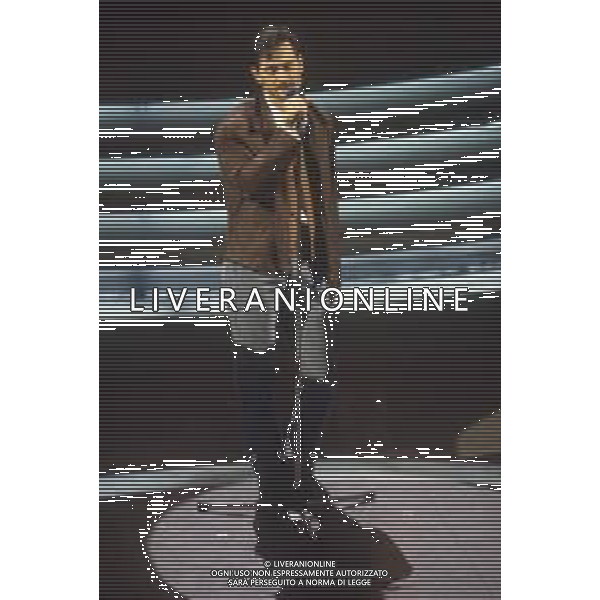 DIAP-RETROSPETTIVA NINO BUONOCORE CANTANTE NELLA FOTO NINO BUONOCORE A SANREMO NELL\'ANNO 1993 AG ALDO LIVERANI SAS