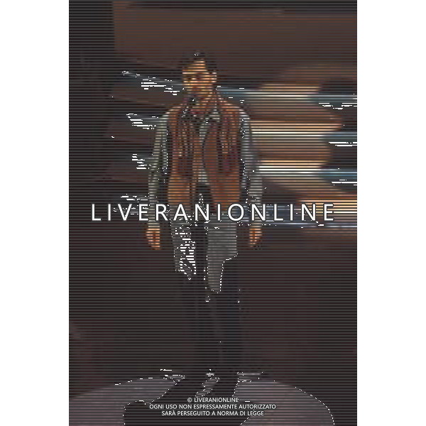 DIAP-RETROSPETTIVA NINO BUONOCORE CANTANTE NELLA FOTO NINO BUONOCORE A SANREMO NELL\'ANNO 1993 AG ALDO LIVERANI SAS