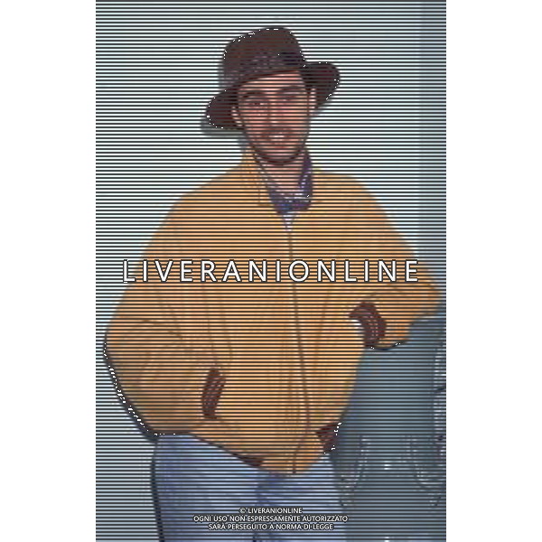 DIAP-RETROSPETTIVA NINO BUONOCORE CANTANTE NELLA FOTO NINO BUONOCORE A SANREMO NELL\'ANNO 1993 AG ALDO LIVERANI SAS