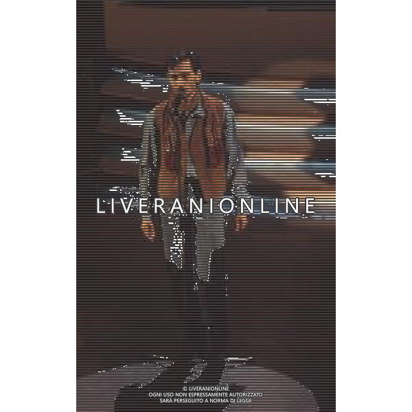 DIAP-RETROSPETTIVA NINO BUONOCORE CANTANTE NELLA FOTO NINO BUONOCORE A SANREMO NELL\'ANNO 1993 AG ALDO LIVERANI SAS