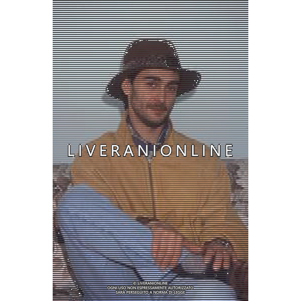 DIAP-RETROSPETTIVA NINO BUONOCORE CANTANTE NELLA FOTO NINO BUONOCORE A SANREMO NELL\'ANNO 1993 AG ALDO LIVERANI SAS