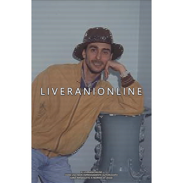 DIAP-RETROSPETTIVA NINO BUONOCORE CANTANTE NELLA FOTO NINO BUONOCORE A SANREMO NELL\'ANNO 1993 AG ALDO LIVERANI SAS