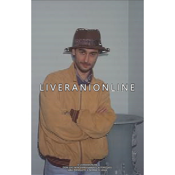 DIAP-RETROSPETTIVA NINO BUONOCORE CANTANTE NELLA FOTO NINO BUONOCORE A SANREMO NELL\'ANNO 1993 AG ALDO LIVERANI SAS