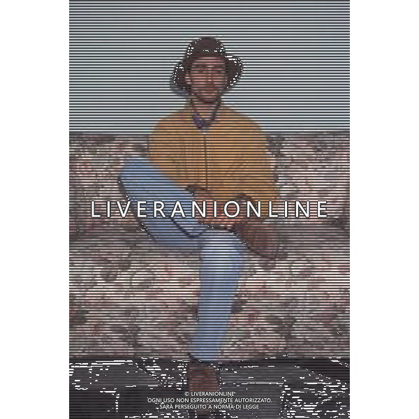 DIAP-RETROSPETTIVA NINO BUONOCORE CANTANTE NELLA FOTO NINO BUONOCORE A SANREMO NELL\'ANNO 1993 AG ALDO LIVERANI SAS