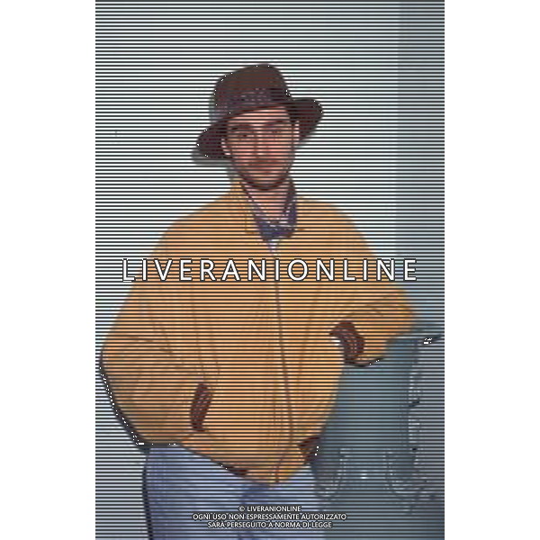 DIAP-RETROSPETTIVA NINO BUONOCORE CANTANTE NELLA FOTO NINO BUONOCORE A SANREMO NELL\'ANNO 1993 AG ALDO LIVERANI SAS