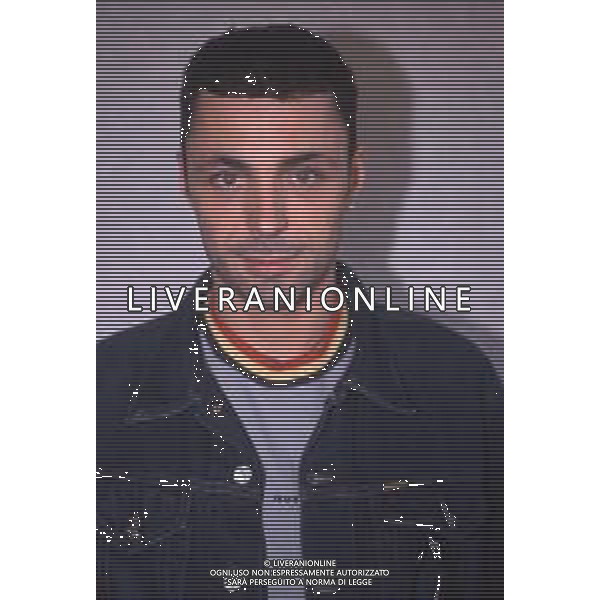 DIAP-RETROSPETTIVA ALEX BRITTI CANTANTE NELLA FOTO ALEX BRITTI A SANREMO GIOVANI NELL\'ANNO 1999 AG ALDO LIVERANI SAS