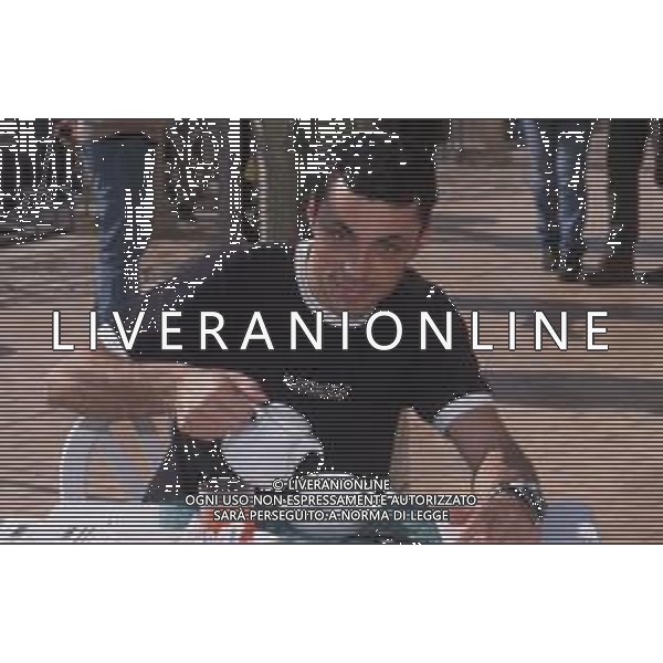 DIAP-RETROSPETTIVA ALEX BRITTI CANTANTE NELLA FOTO ALEX BRITTI A SANREMO GIOVANI NELL\'ANNO 1999 AG ALDO LIVERANI SAS