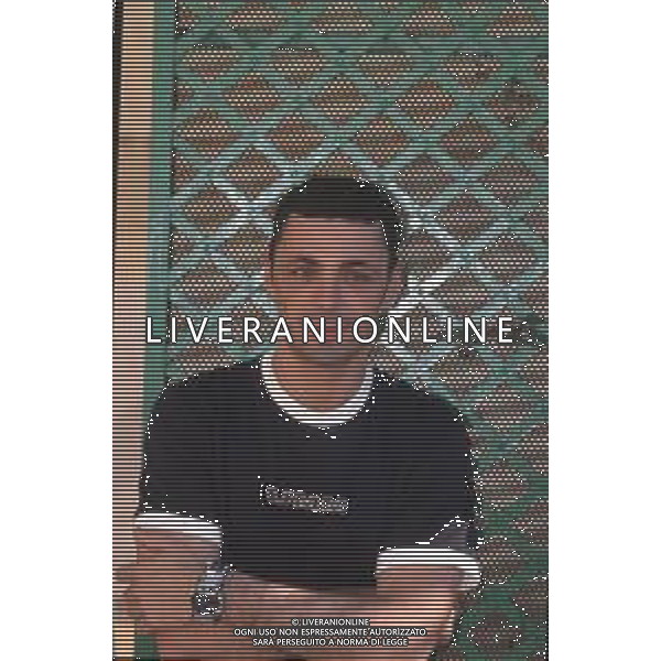 DIAP-RETROSPETTIVA ALEX BRITTI CANTANTE NELLA FOTO ALEX BRITTI A SANREMO GIOVANI NELL\'ANNO 1999 AG ALDO LIVERANI SAS