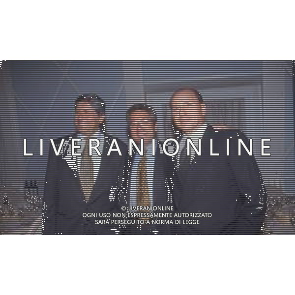 DIAP-RETROSPETTIVA SILVIO BERLUSCONI PRESIDNTE MILAN CALCIO E POLITICO NELLA FOTO SILVIO BERLUSCONI NELL\'ANNO 1993 CON LUCIANO NIZZOLA E VINCENZO MATARRESE AG ALDO LIVERANI SAS