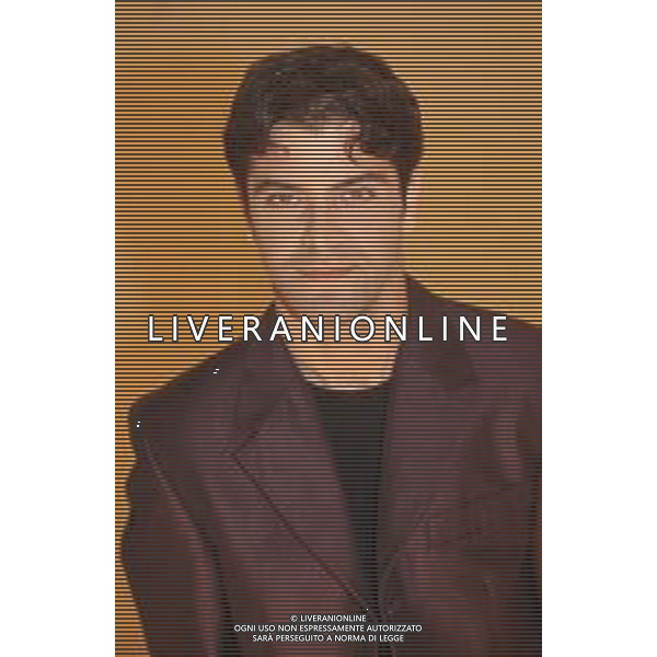 DIAP-RETROSPETTIVA SAMUELE BERSANI CANTANTE NELLA FOTO SAMUELE BERSANI NELL\'ANNO 1997 AG ALDO LIVERANI SAS