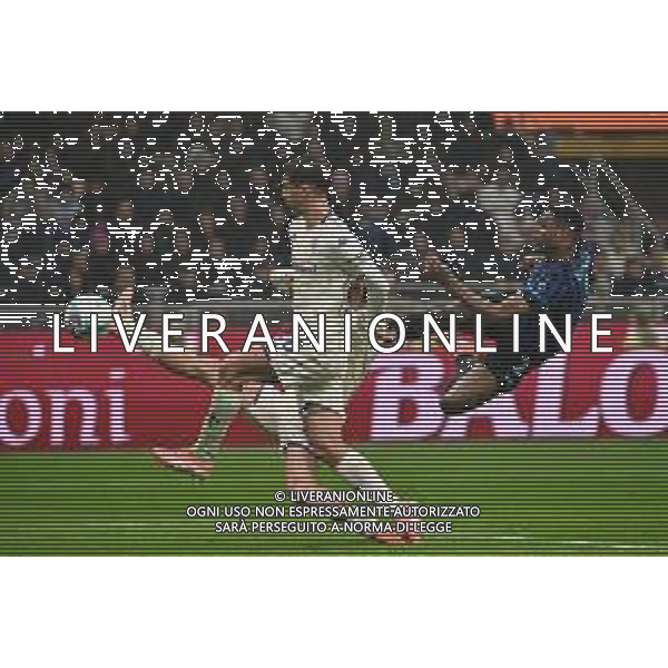 Inter vs Fiorentina nella foto Denzel Dumfries (Inter) occasione da gol Milano 29-10-2025 Stadio Giuseppe Meazza - San Siro Inter vs Fiorentina Campionato Serie A Enilive - 9a giornata foto Roberto Garavaglia/Agenzia Aldo Liverani sas