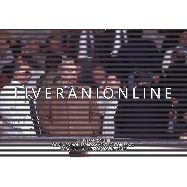 Il Presidente della Fiorentina Mario Cecchi Gori con il filgio Vittorio di spalle in Tribuna allo Stadio nel1990/91 ph archivio aldo liverani