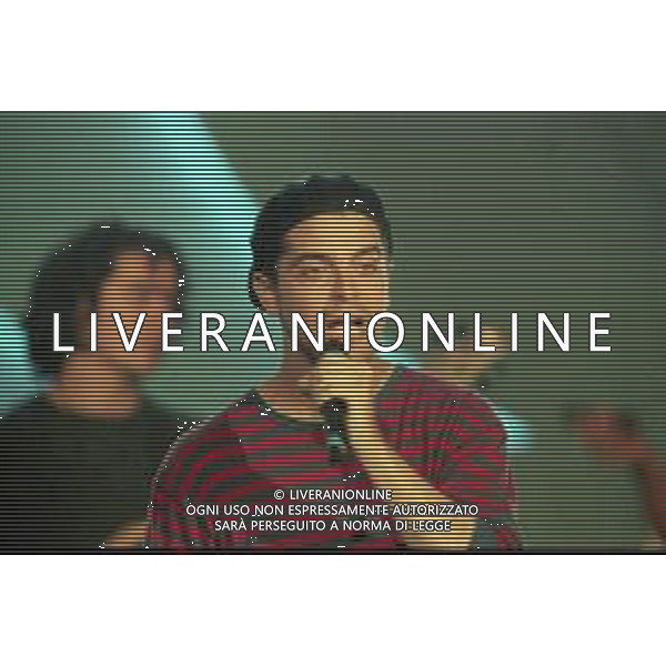 DIAP-RETROSPETTIVA SAMUELE BERSANI CANTANTE NELLA FOTO SAMUELE BERSANI NELL\'ANNO 2000 AG ALDO LIVERANI SAS