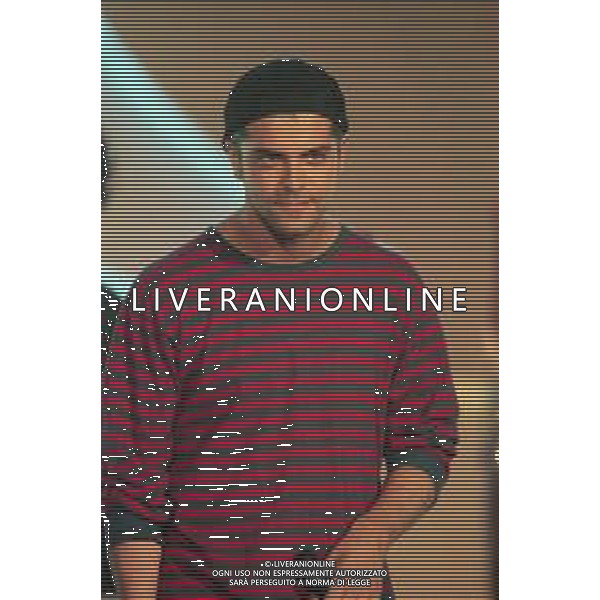 DIAP-RETROSPETTIVA SAMUELE BERSANI CANTANTE NELLA FOTO SAMUELE BERSANI NELL\'ANNO 2000 AG ALDO LIVERANI SAS