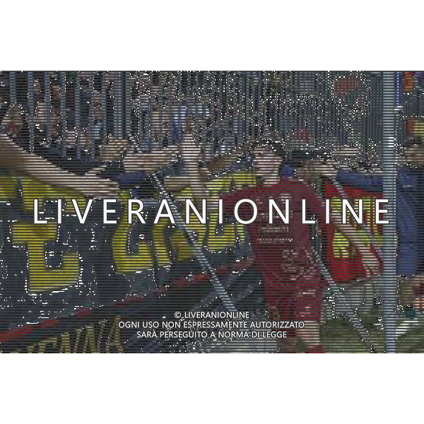 29 10 2025. Stadio Bruno Benelli. Ravenna - Rimini. Sermenghi Luca saluta la curva. ©Francesco Casadei/Agenzia Aldo Liverani- AGENZIA ALDO LIVERANI SAS