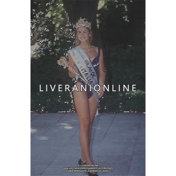 DIAP-RETROSPETTIVA ARIANNA DAVID MISS ITALIA NELLA FOTO ARIANNA DAVID MISS ITALIA NELL\'ANNO 1993 A SALSOMAGGIORE TERME AG ALDO LIVERANI SAS