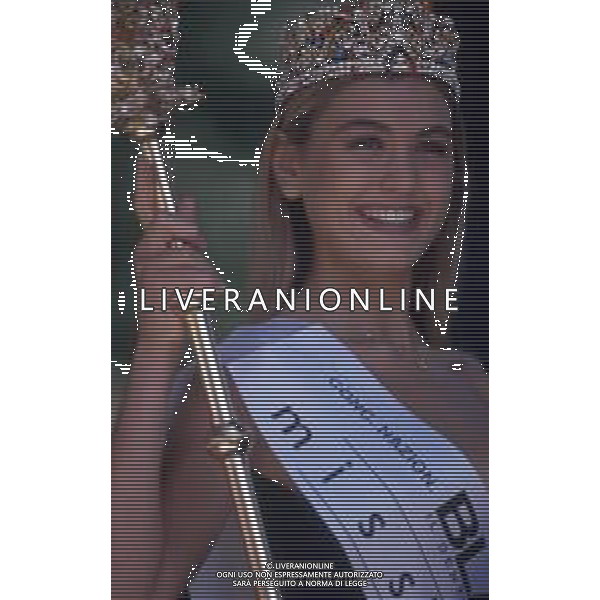 DIAP-RETROSPETTIVA ARIANNA DAVID MISS ITALIA NELLA FOTO ARIANNA DAVID MISS ITALIA NELL\'ANNO 1993 A SALSOMAGGIORE TERME AG ALDO LIVERANI SAS