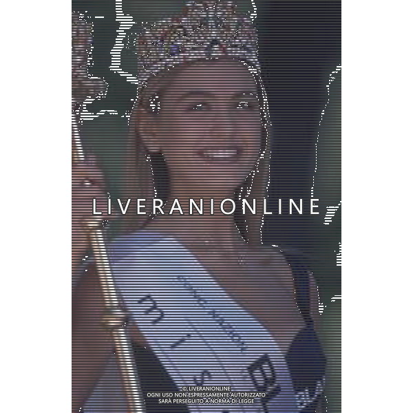 DIAP-RETROSPETTIVA ARIANNA DAVID MISS ITALIA NELLA FOTO ARIANNA DAVID MISS ITALIA NELL\'ANNO 1993 A SALSOMAGGIORE TERME AG ALDO LIVERANI SAS