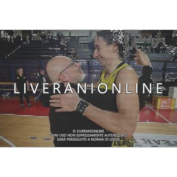 IMOLA 29 10 2025 VIRTUS IMOLA BASKET-CONSULTINVEST LORETO PESARO SERIE B1 93-85 NELLA FOTO ALLENATORE VIRTUS IMOLA GIANLUIGI GALETTI E MATTIA MELCHIORRI DOPO PARTITA FOTO GIANNI SANNA-AG ALDO LIVERANI SAS