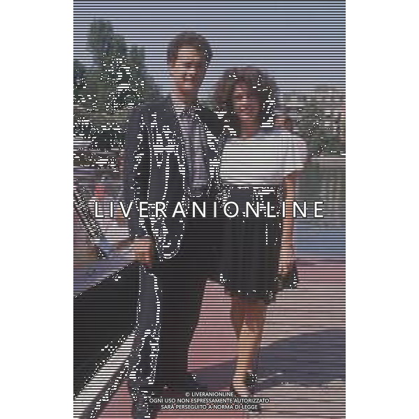 DIAP-RETROSPETTIVA TOM HANKS ATTORE NELLA FOTO TOM HANKS CON RITA WILSON A VENEZIA NELL\'ANNO 1998 AG ALDO LIVERANI SAS