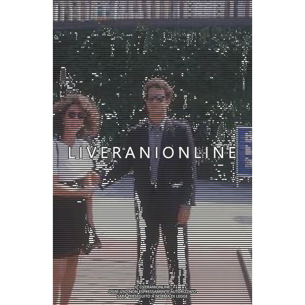 DIAP-RETROSPETTIVA TOM HANKS ATTORE NELLA FOTO TOM HANKS CON RITA WILSON A VENEZIA NELL\'ANNO 1998 AG ALDO LIVERANI SAS