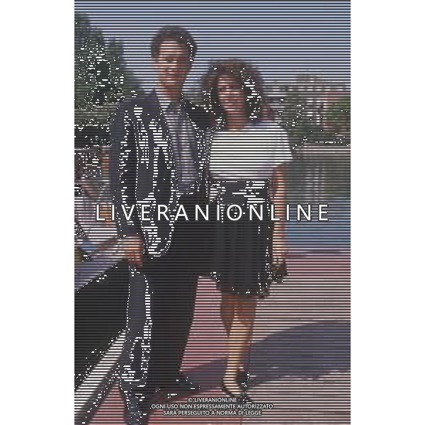 DIAP-RETROSPETTIVA TOM HANKS ATTORE NELLA FOTO TOM HANKS CON RITA WILSON A VENEZIA NELL\'ANNO 1998 AG ALDO LIVERANI SAS
