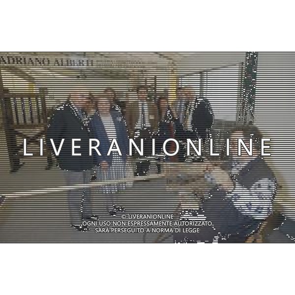 DIAP-RETROSPETTIVA GIANFRANCO MIGLIO POLITICO NELLA FOTO GIANFRANCO MIGLIO A MEDA NELL\'ANNO 1993 AG CONTROLUCE-AG ALDO LIVERANI SAS