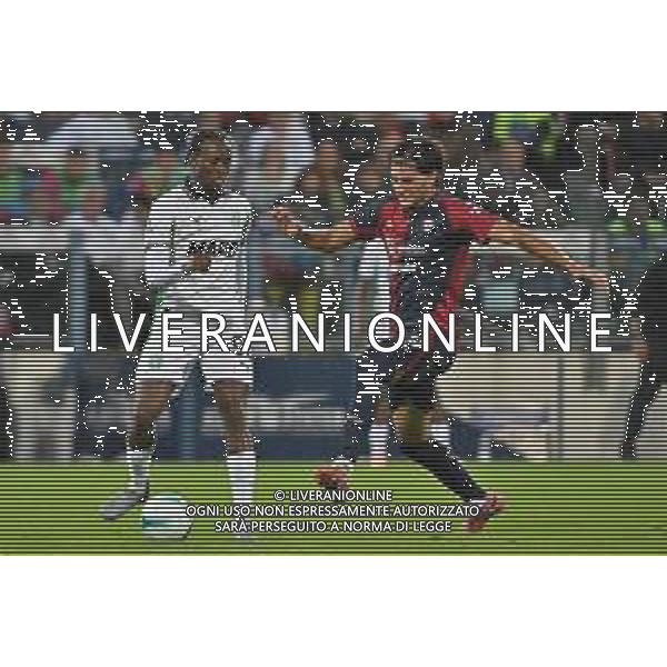 30-10-2025. Cagliari calcio-Sassuolo calcio, 9° giornata serie A 2025/2026, campionato calcio Italia, stadio Unipol Domus Cagliari. Foto Salvatore Moi/Agenzia Aldo Liverani s.as. Nella foto: Ismael Kone Sassuolo, Gennaro Borrelli Cagliari ©MOI SALVATORE - AGENZIA ALDO LIVERANI SAS