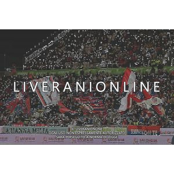 30-10-2025. Cagliari calcio-Sassuolo calcio, 9° giornata serie A 2025/2026, campionato calcio Italia, stadio Unipol Domus Cagliari. Foto Salvatore Moi/Agenzia Aldo Liverani s.as. Nella foto: Tifosi Cagliari in casa, nella curva sud dello stadio Unipol Domus ©MOI SALVATORE - AGENZIA ALDO LIVERANI SAS