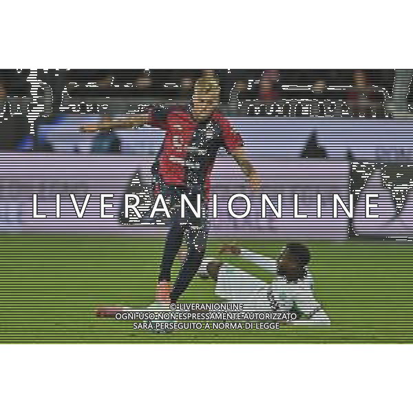 30-10-2025. Cagliari calcio-Sassuolo calcio, 9° giornata serie A 2025/2026, campionato calcio Italia, stadio Unipol Domus Cagliari. Foto Salvatore Moi/Agenzia Aldo Liverani s.as. Nella foto: Mattia Felici Cagliari, Alieu Fadera Sassuolo ©MOI SALVATORE - AGENZIA ALDO LIVERANI SAS