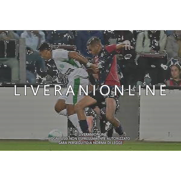 30-10-2025. Cagliari calcio-Sassuolo calcio, 9° giornata serie A 2025/2026, campionato calcio Italia, stadio Unipol Domus Cagliari. Foto Salvatore Moi/Agenzia Aldo Liverani s.as. Nella foto: Walid Cheddira Sassuolo, Riyad Idrissi Cagliari ©MOI SALVATORE - AGENZIA ALDO LIVERANI SAS