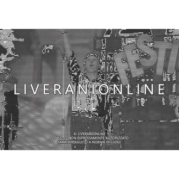 NEG-RETROSPETTIVA ZUCCHERO FORNACIARI CANTANTE NELLA FOTO ZUCCHERO FORNACIARI AL FESTIVALBAR NELL\'ANNO 1987 AG ALDO LIVERANI SAS