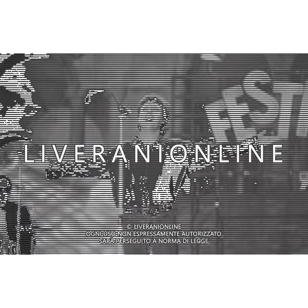 NEG-RETROSPETTIVA ZUCCHERO FORNACIARI CANTANTE NELLA FOTO ZUCCHERO FORNACIARI AL FESTIVALBAR NELL\'ANNO 1987 AG ALDO LIVERANI SAS