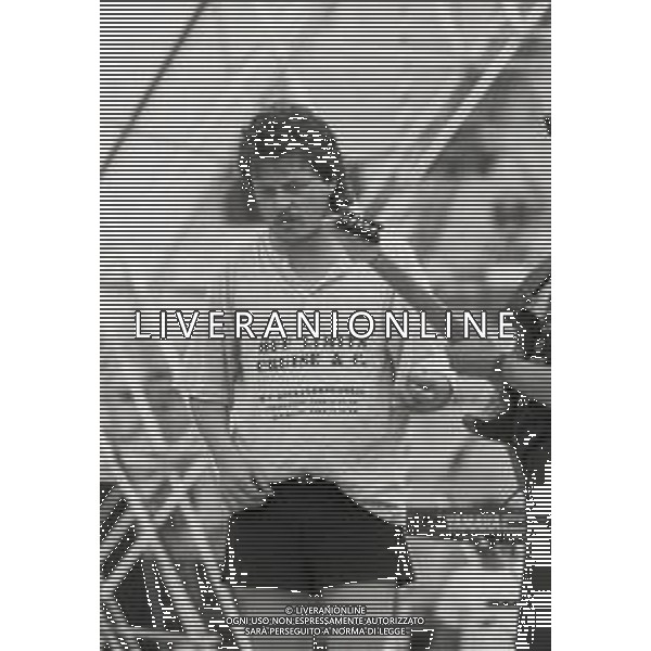 NEG-RETROSPETTIVA ZUCCHERO FORNACIARI CANTANTE NELLA FOTO ZUCCHERO FORNACIARI AL FESTIVALBAR NELL\'ANNO 1987 AG ALDO LIVERANI SAS 