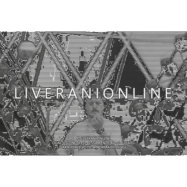 NEG-RETROSPETTIVA ZUCCHERO FORNACIARI CANTANTE NELLA FOTO ZUCCHERO FORNACIARI AL FESTIVALBAR NELL\'ANNO 1987 AG ALDO LIVERANI SAS 