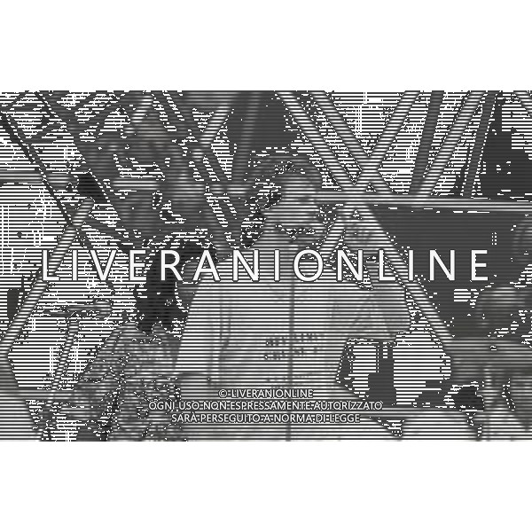 NEG-RETROSPETTIVA ZUCCHERO FORNACIARI CANTANTE NELLA FOTO ZUCCHERO FORNACIARI AL FESTIVALBAR NELL\'ANNO 1987 AG ALDO LIVERANI SAS 