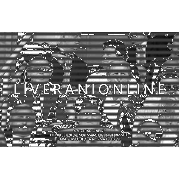 NEG- RETROSPETTIVA GIOVANNI TRAPATTONI ALLENATORE NELLA FOTO GIOVANNI TRAPATTONI IN TRIBUNA NELL’ANNO 1986 AG ALDO LIVERANI SAS