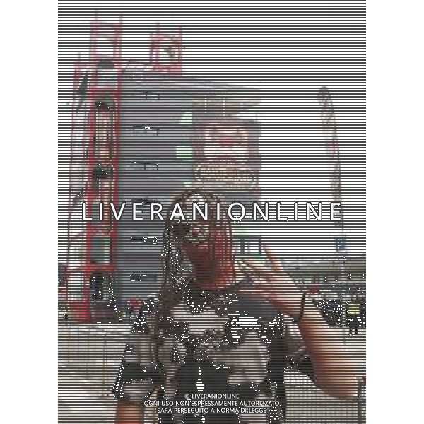 IMOLA 31 10 2025 AUTODROMO ENZO E DINO FERRARI "MONSTERLAND HALLOWEEN FESTIVAL"NELLA FOTO RAGAZZI PRONTI AD ENTRARE foto gianni sanna-ag aldo liverani sas