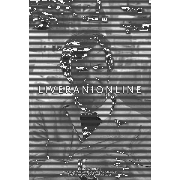 NEG-RETROSPETTIVA CARLO LIZZANI REGISTA NELLA FOTO CARLO LIZZANI REGISTA A CANNES NELL\'ANNO 1983 AG ALDO LIVERANI SAS 